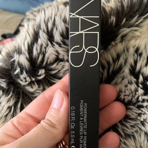 NARS power matte lip pigment - Picture 4 of 4